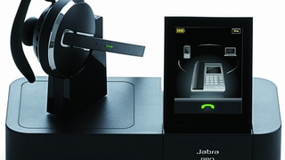 Jabra Go 6400 and Pro 9400 Bluetooth Headphones Have a Touchscreen Base Dock
